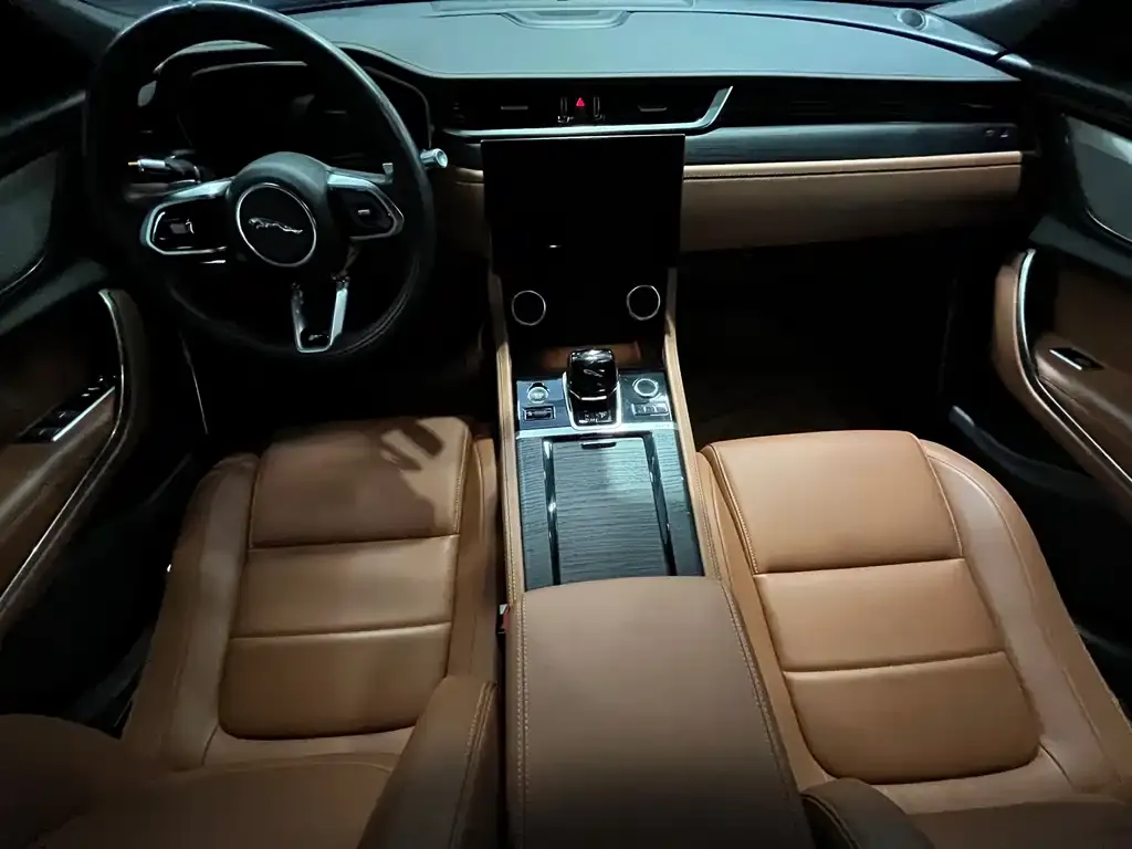 Jaguar XFL 2022 из CN, фото 2