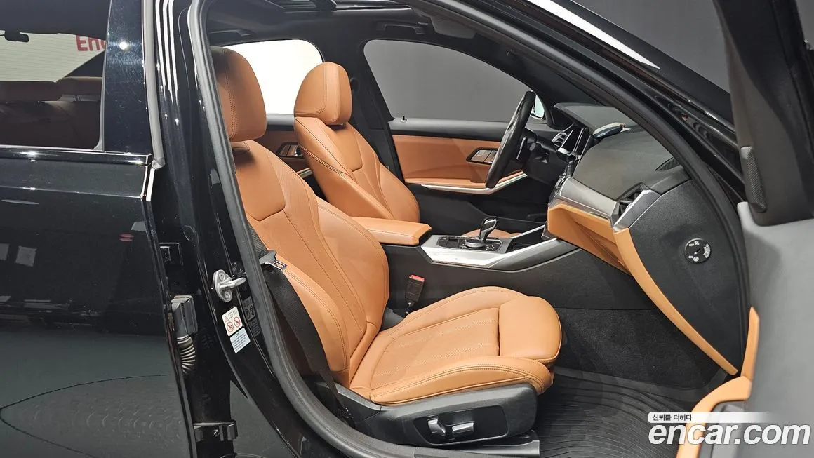 BMW 3-Series 2022 из KR, фото 6