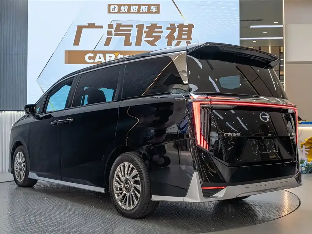 GAC Motor Trumpchi M8 — фото 5