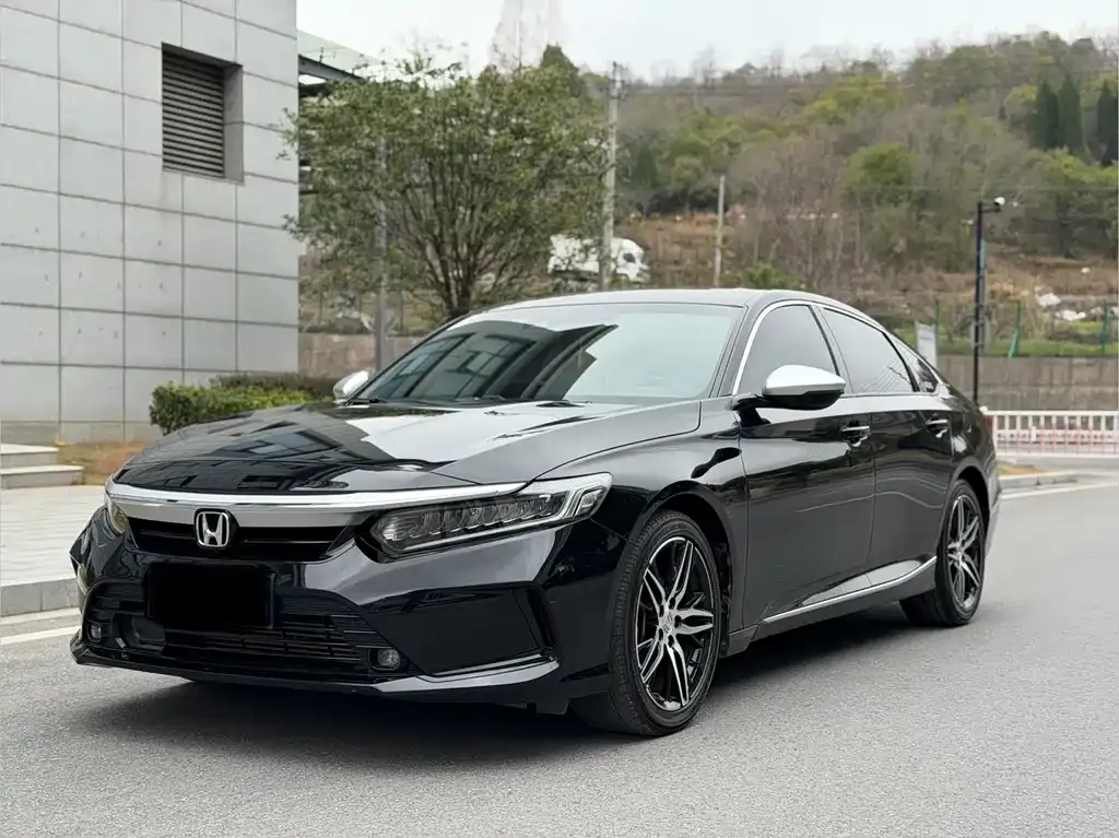 Honda Inspire — фото 1