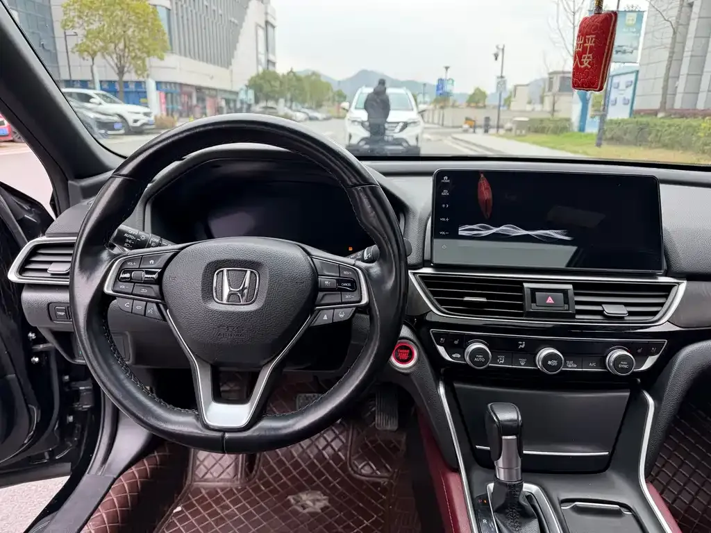 Honda Inspire — фото 10