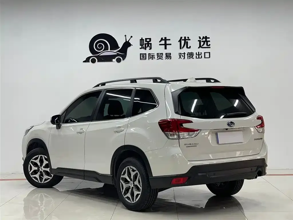 Subaru Forester — фото 6