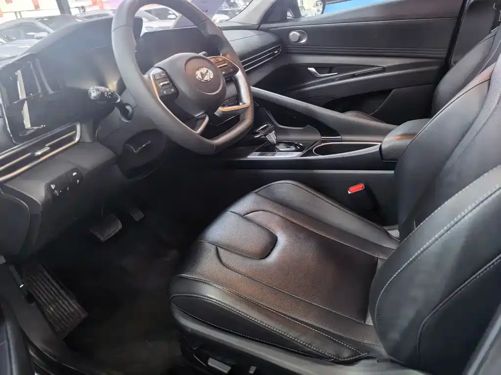 Hyundai Elantra 2021 из CN, фото 9