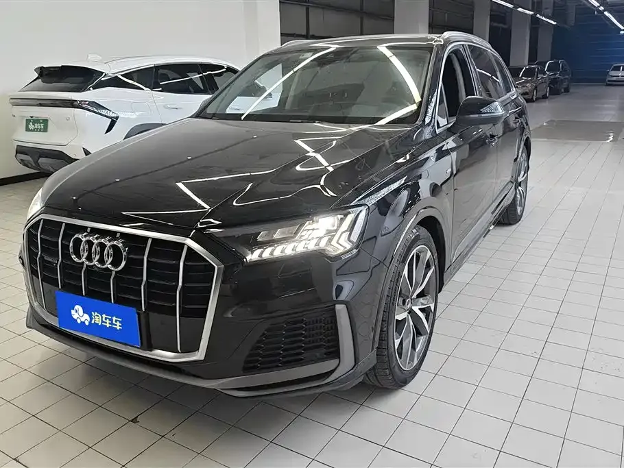 Audi Q7 2021 из CN, фото 1