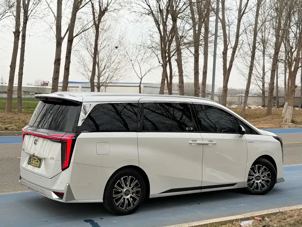 GAC Motor Trumpchi E9 — фото 5