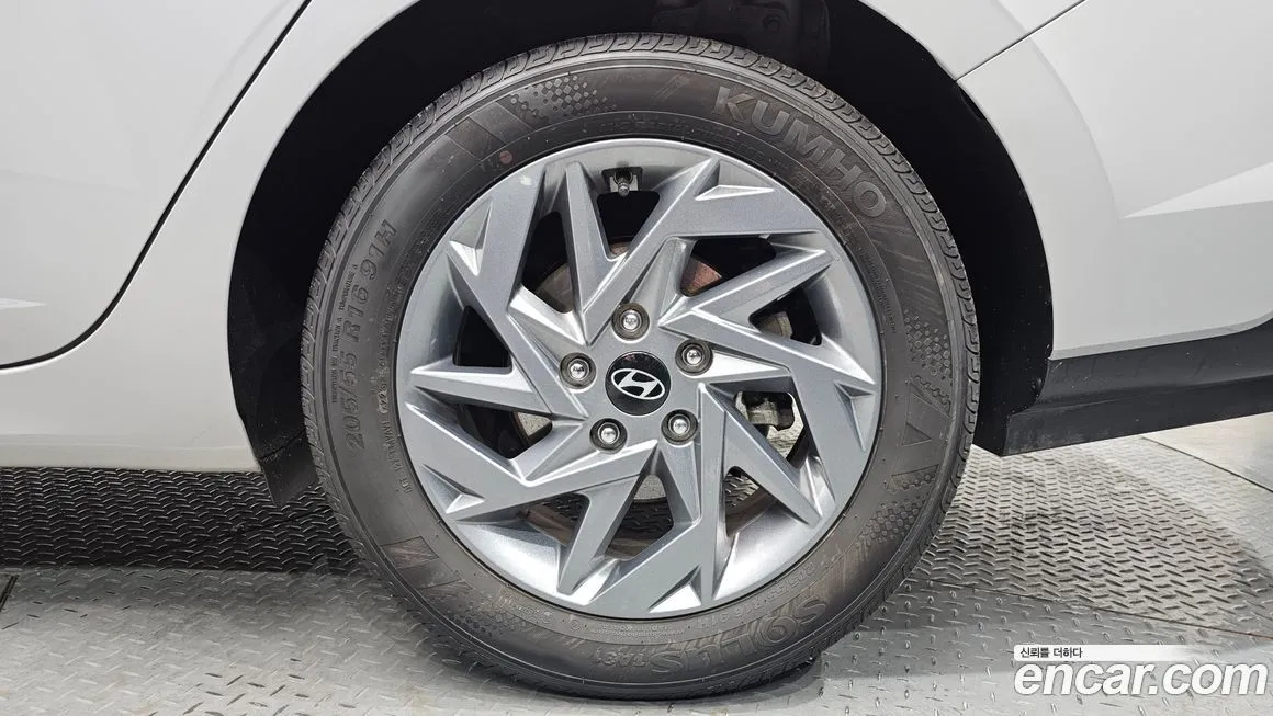 Hyundai AVANTE — фото 9