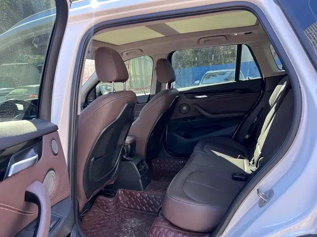 BMW X1 2021 из CN, фото 4