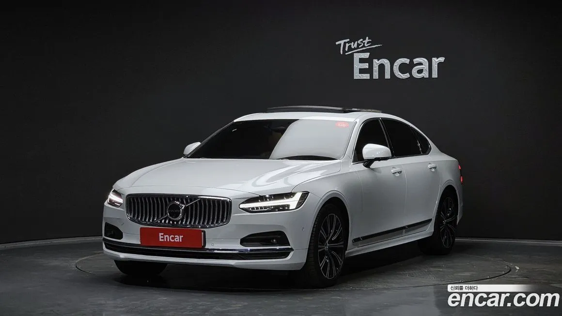 Volvo S90 — фото 1