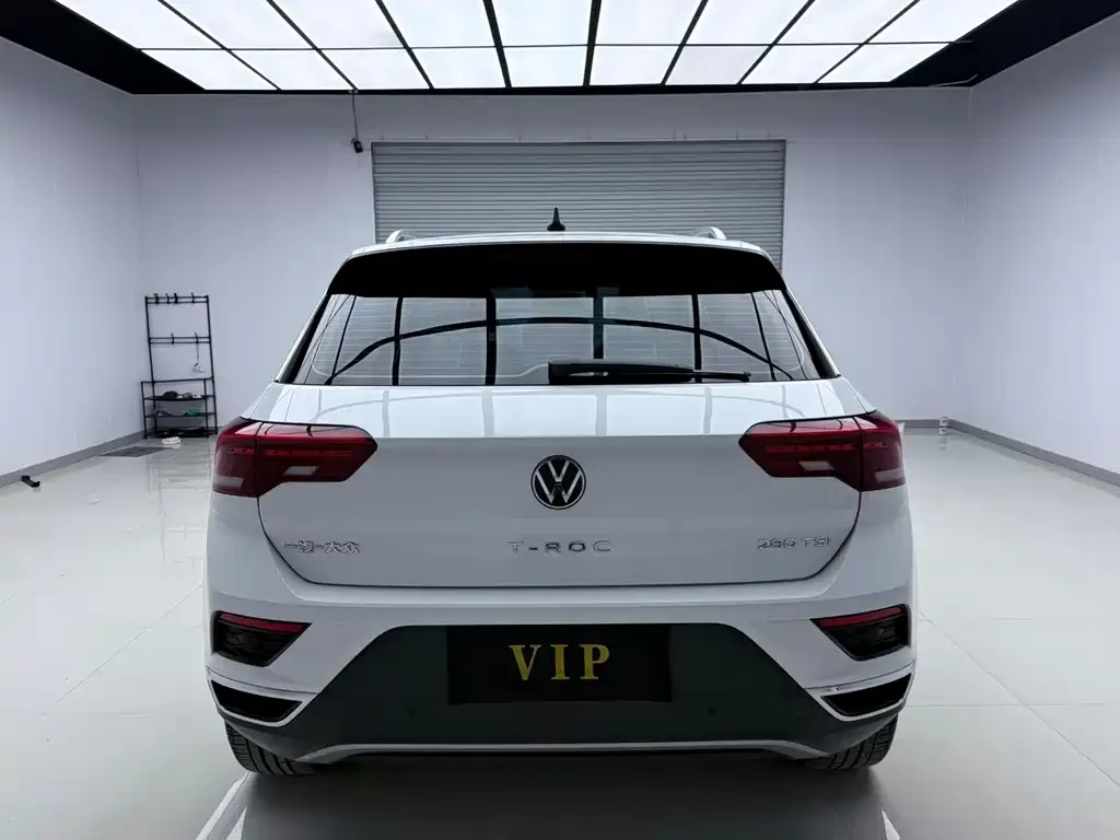 Volkswagen T-Roc — фото 2