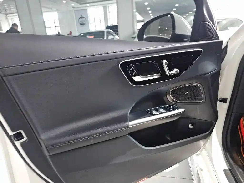 Mercedes-Benz C-Class 2023 из CN, фото 3
