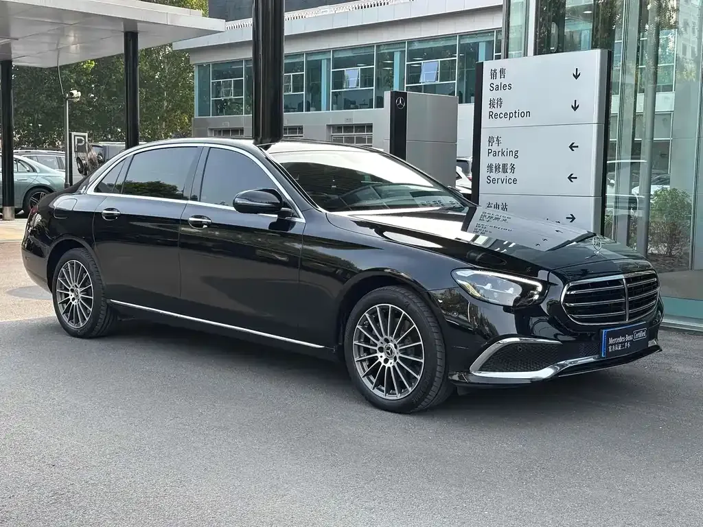 Mercedes-Benz E-Class — фото 8