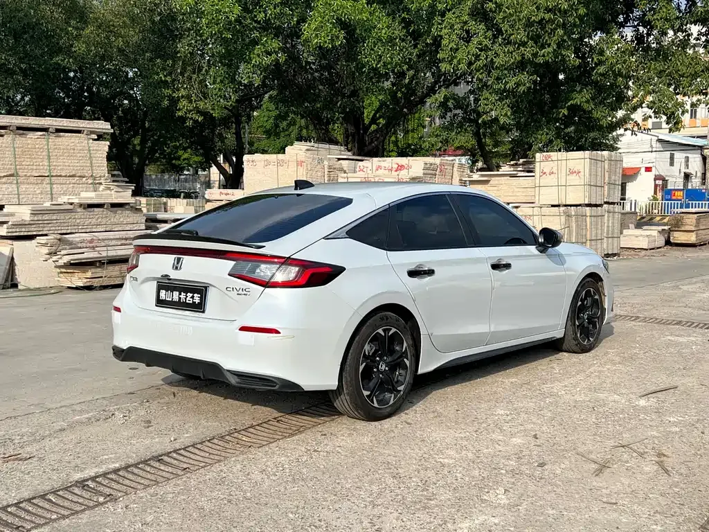 Honda Civic — фото 7
