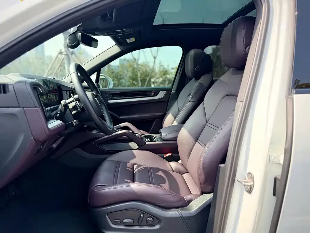 Porsche Cayenne 2025 из CN, фото 4