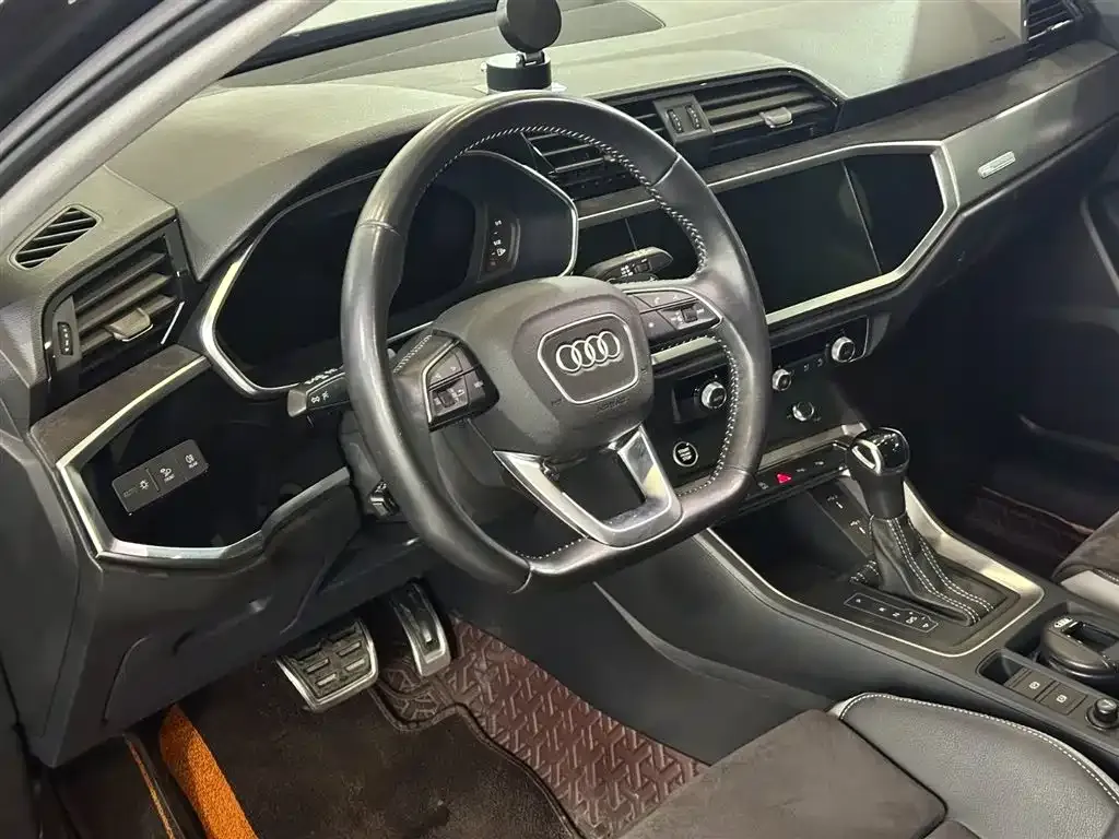 Audi Q3 — фото 5