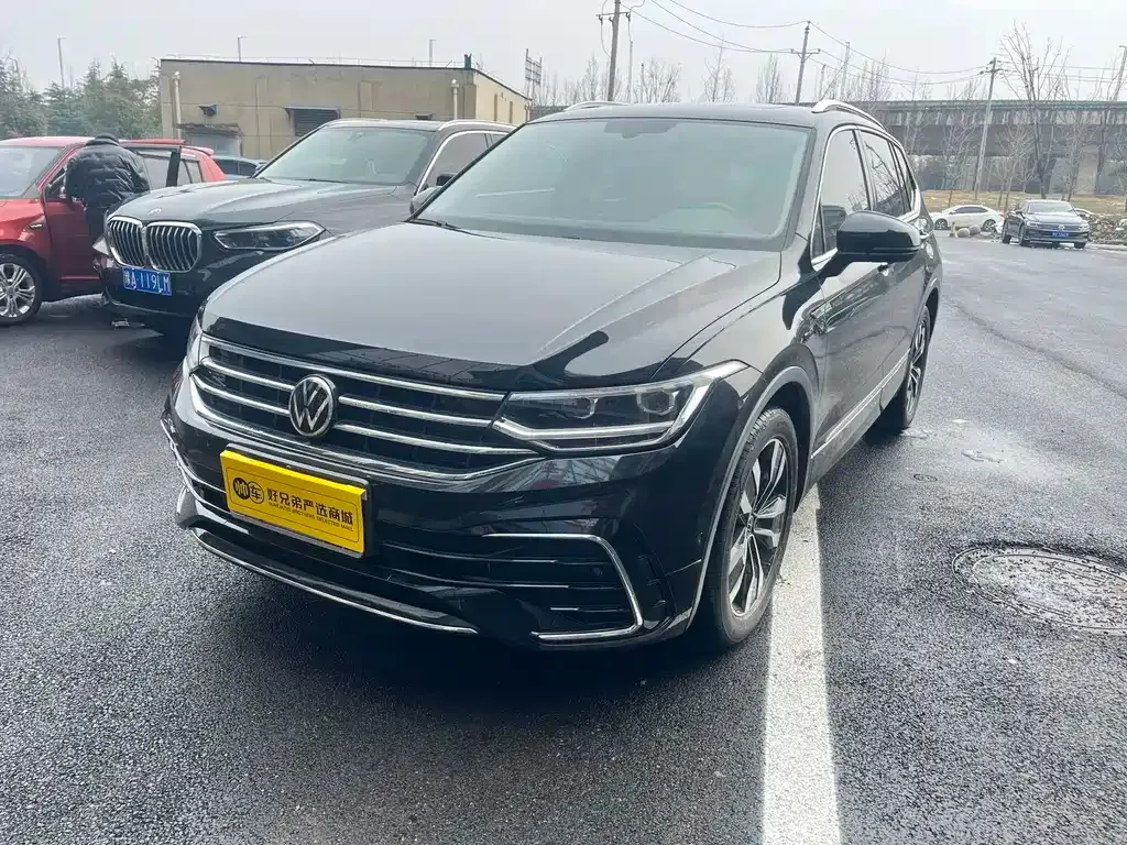 Volkswagen Tiguan L