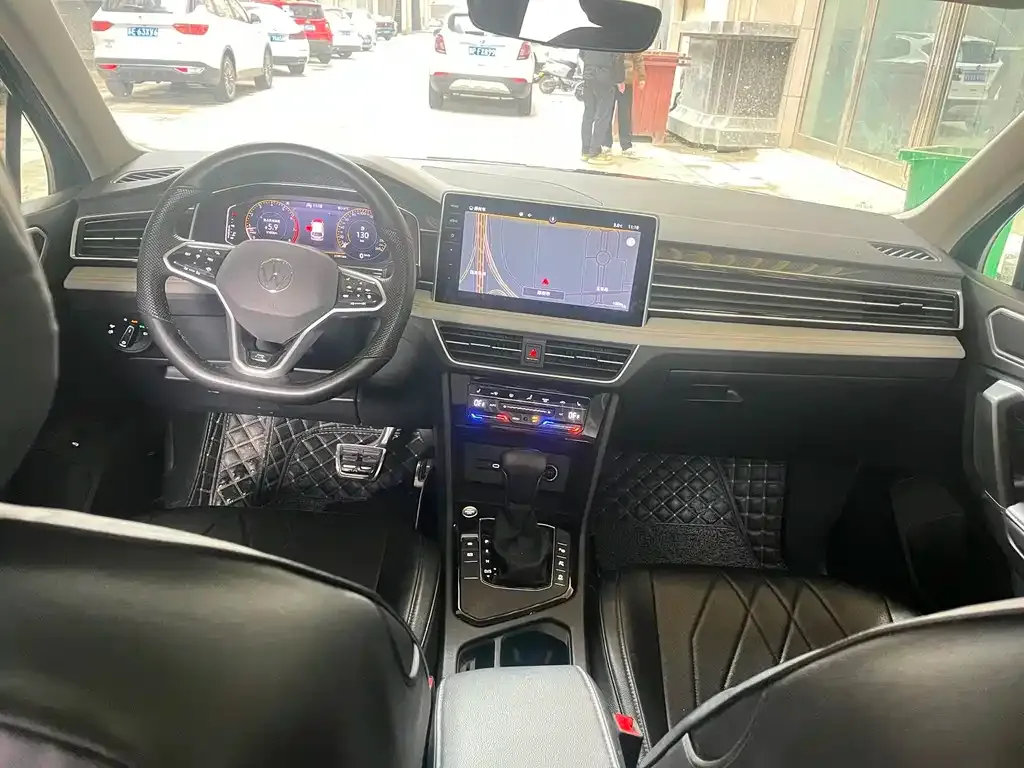 Volkswagen Tiguan L 2022 из CN, фото 8