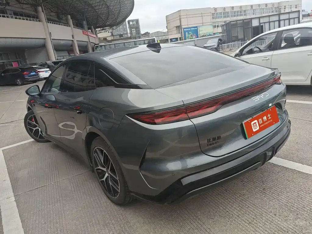 BYD Han L 2025 из CN, фото 5