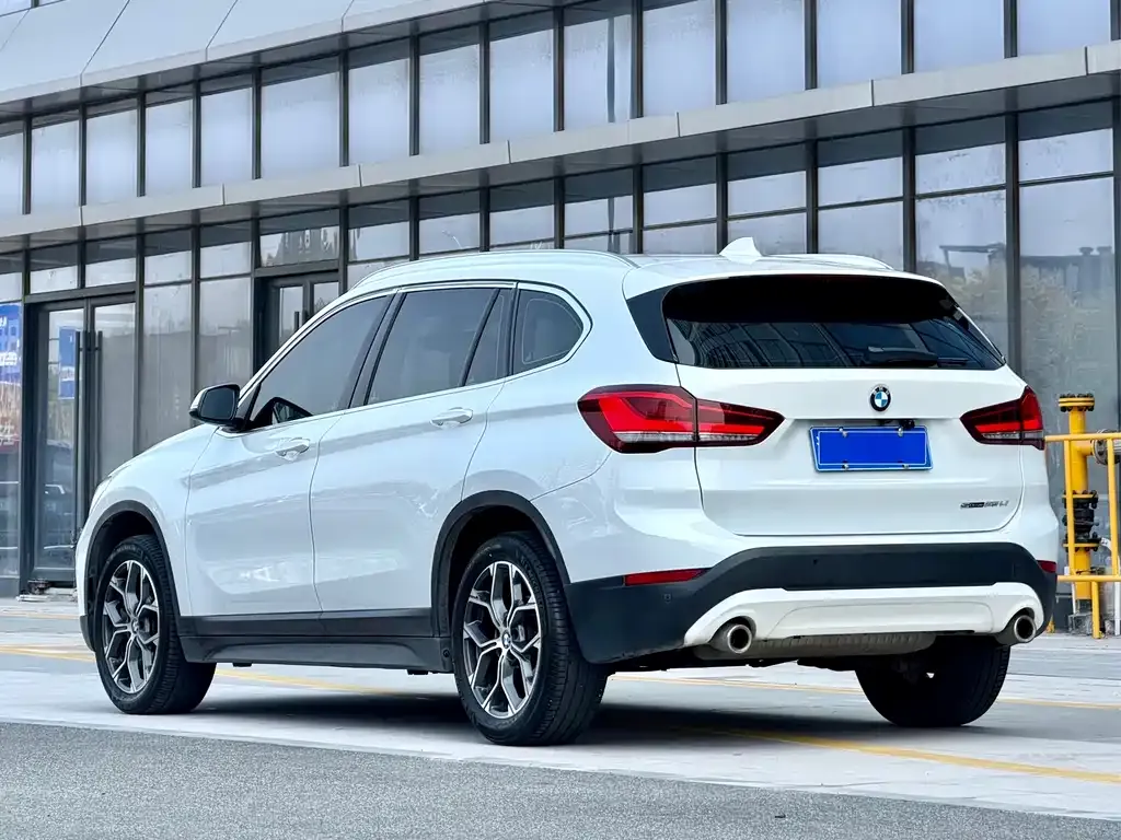 BMW X1 — фото 3