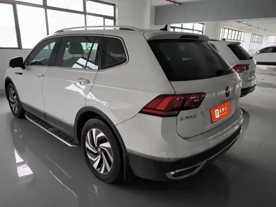 Volkswagen Tiguan L 2022 из CN, фото 8