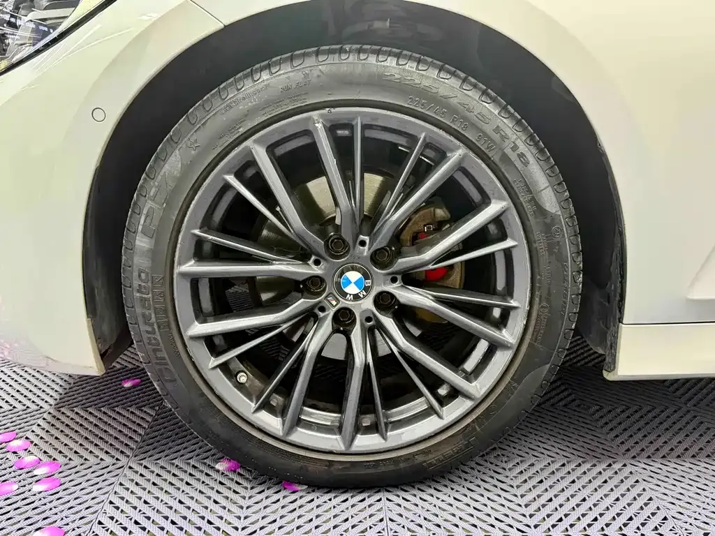 BMW 3 Series — фото 10