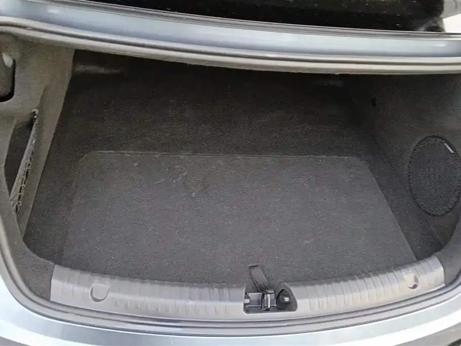 BYD Seal — фото 2