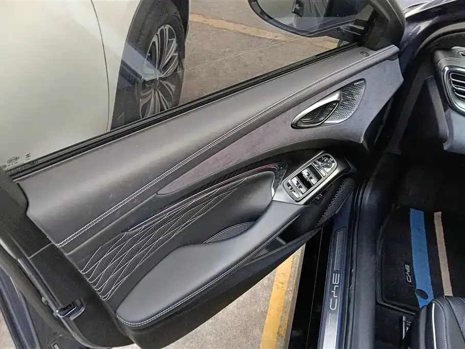 BYD Seal — фото 6