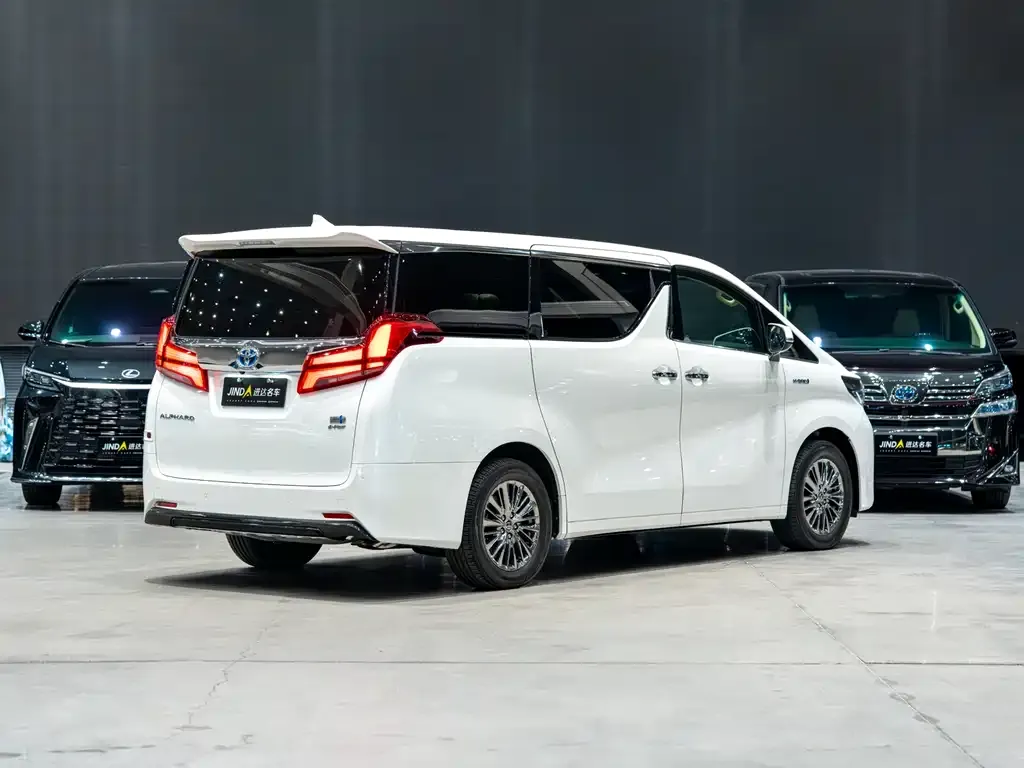 Toyota Alphard 2021 из CN, фото 8