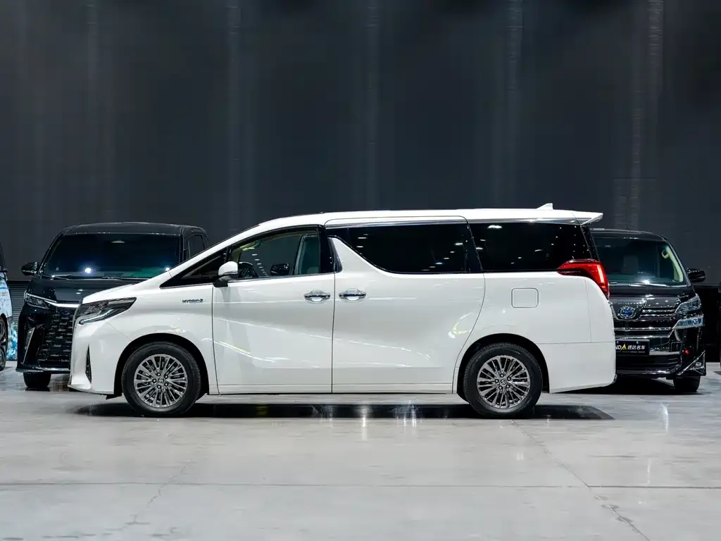 Toyota Alphard 2021 из CN, фото 10