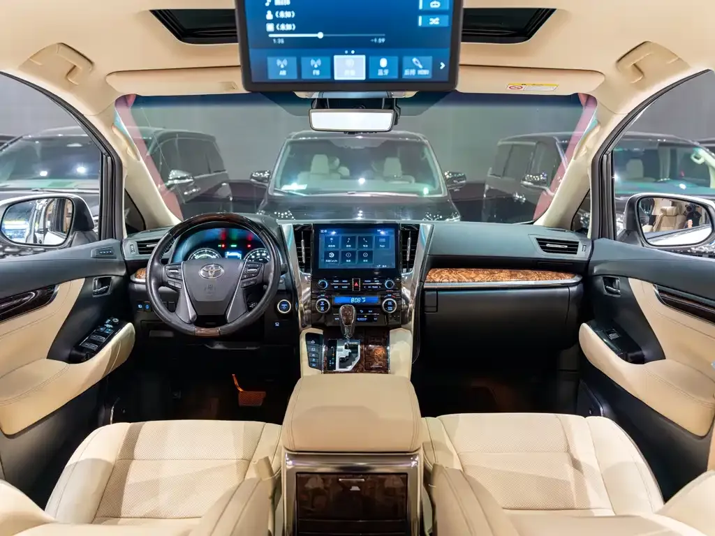 Toyota Alphard 2021 из CN, фото 9