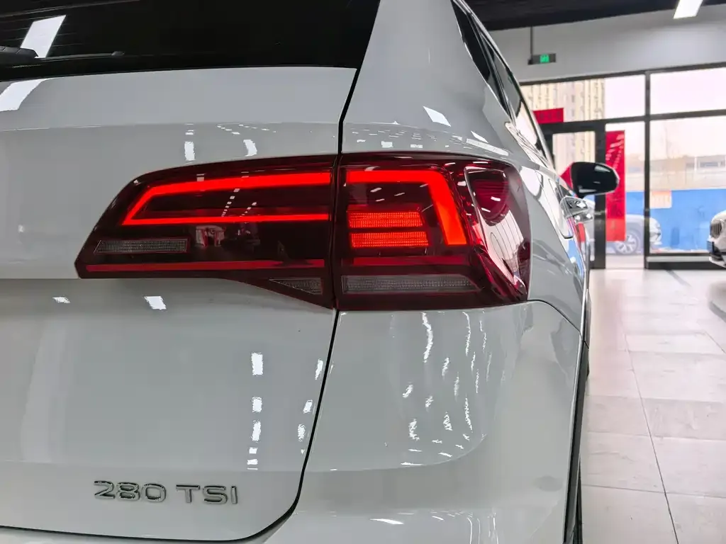Volkswagen Tharu 2022 из CN, фото 2