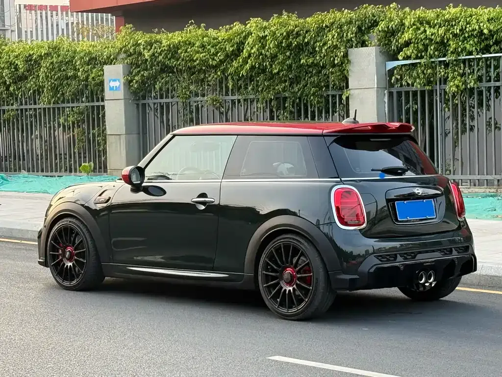 MINI JCW (John Cooper Works) — фото 8