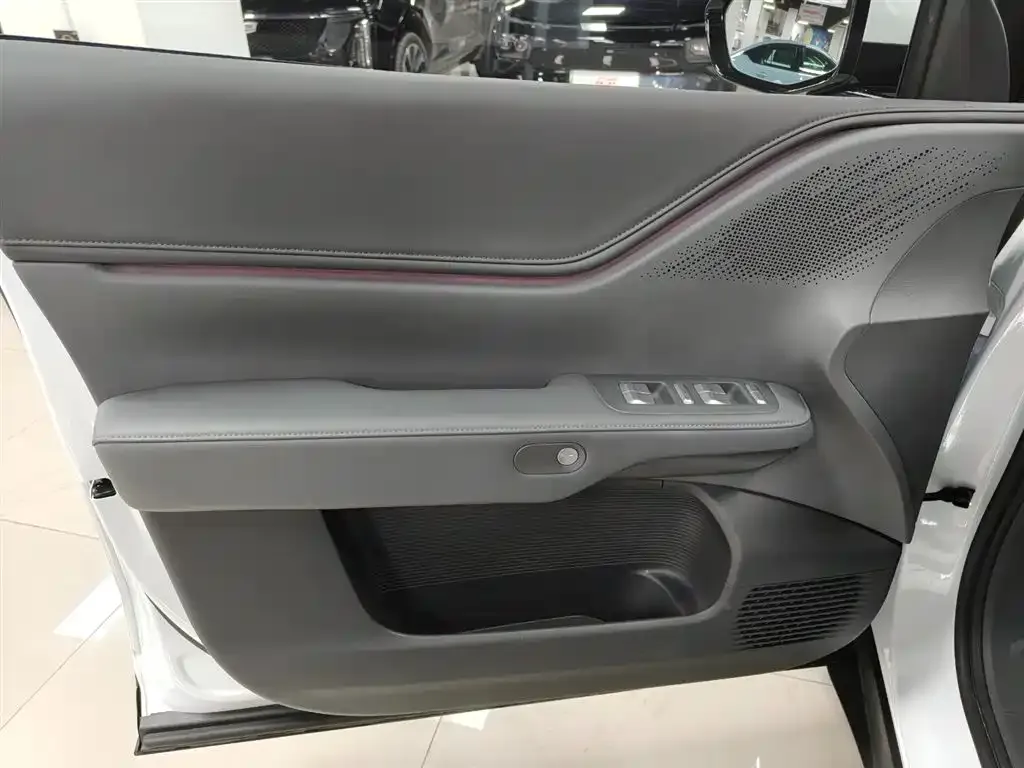 XPeng G6 2025 из CN, фото 8