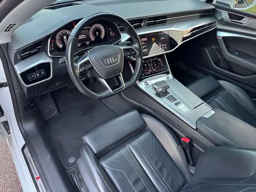 Audi A7L 2023 из CN, фото 3