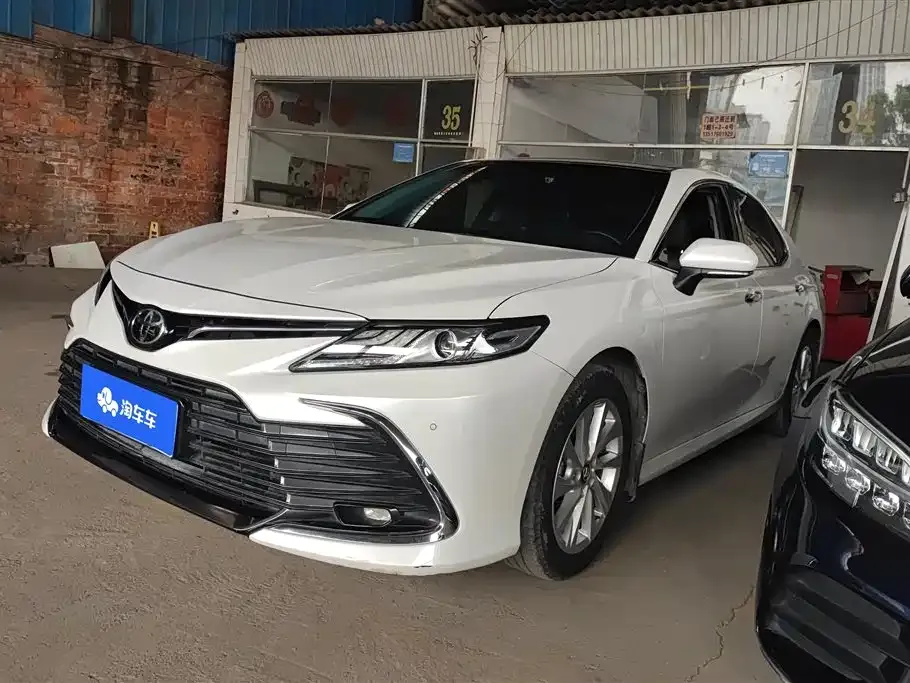 Toyota Camry 2022 из CN, фото 1