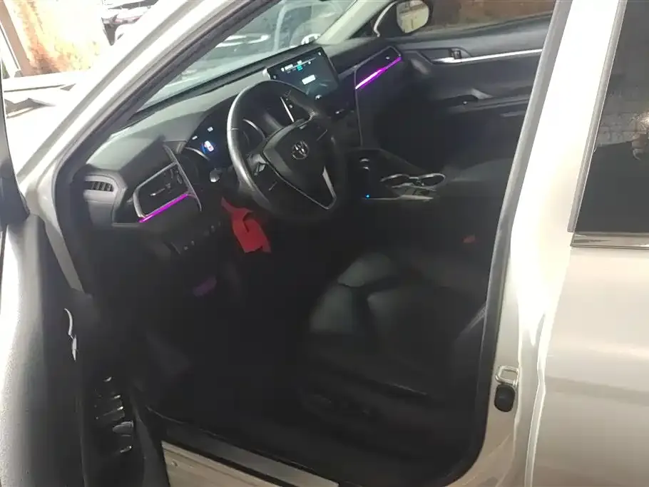 Toyota Camry 2022 из CN, фото 5