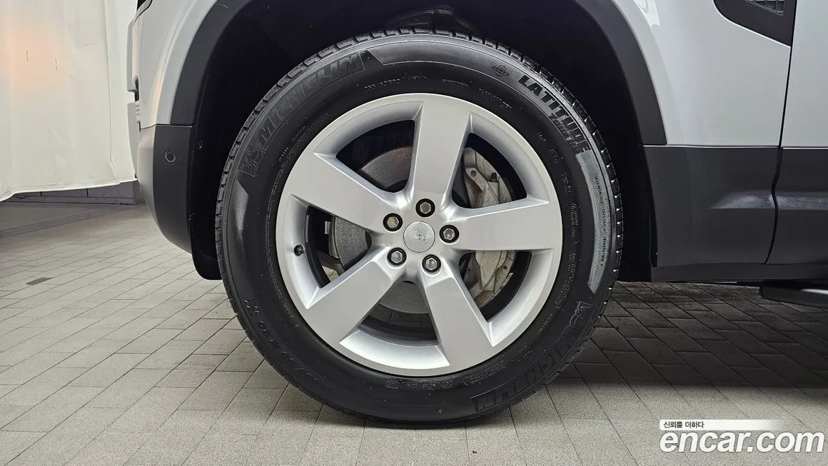 Land Rover Defender 2023 из KR, фото 8