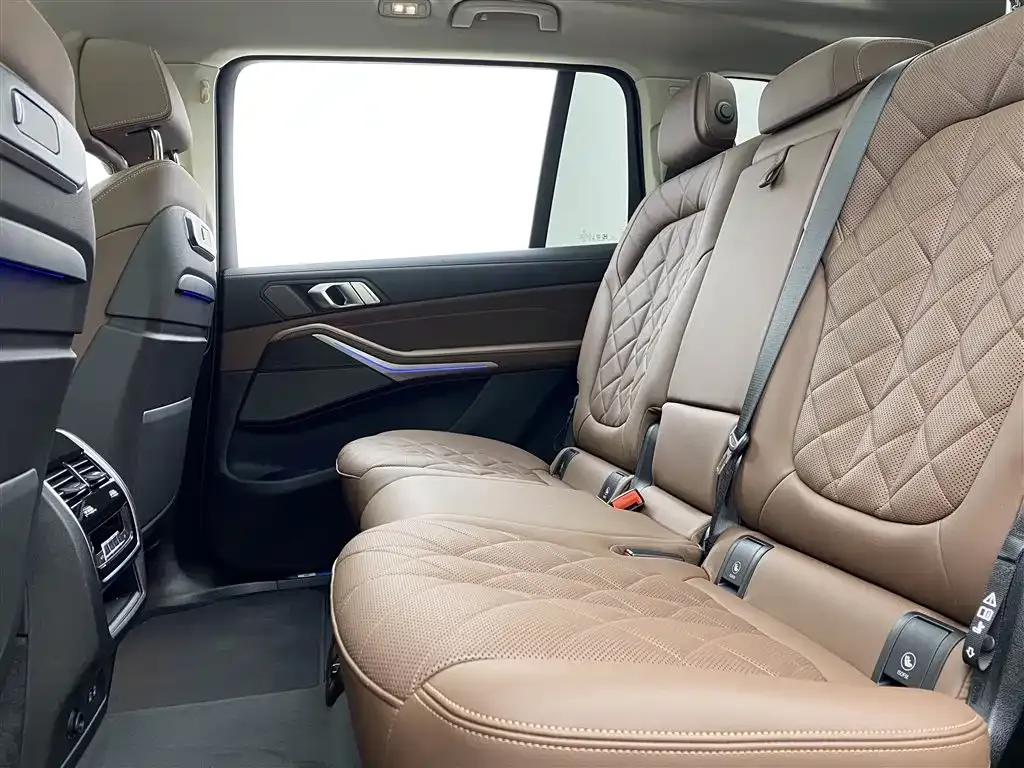 BMW X7 2025 из CN, фото 8