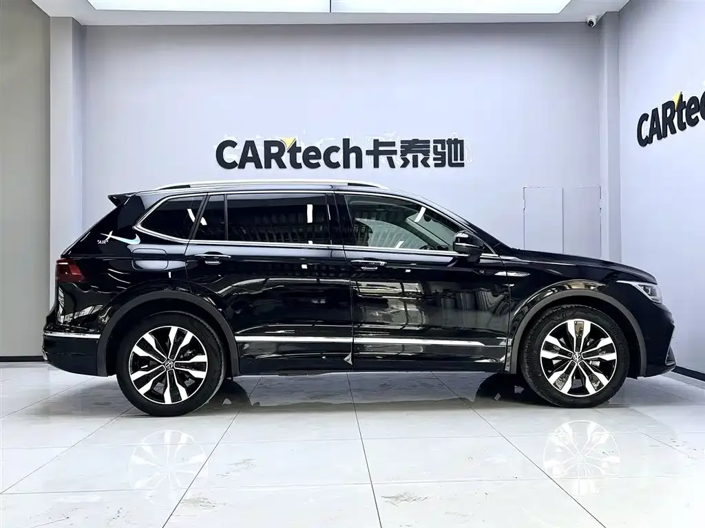 Volkswagen Tiguan L — фото 5