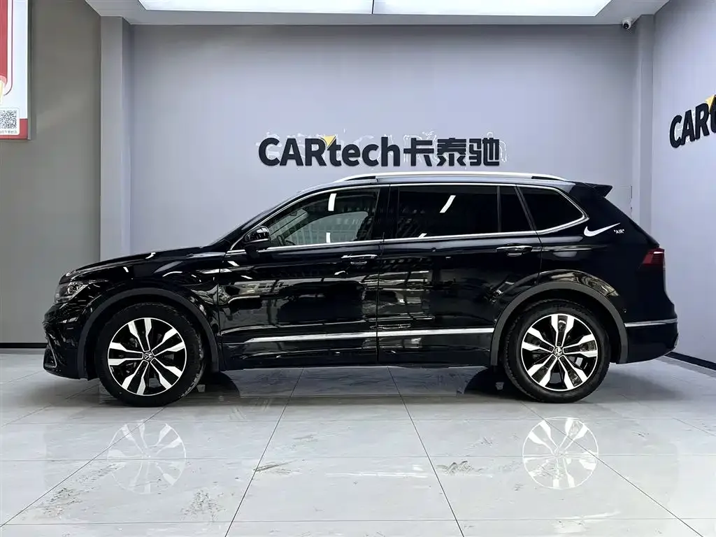 Volkswagen Tiguan L — фото 6