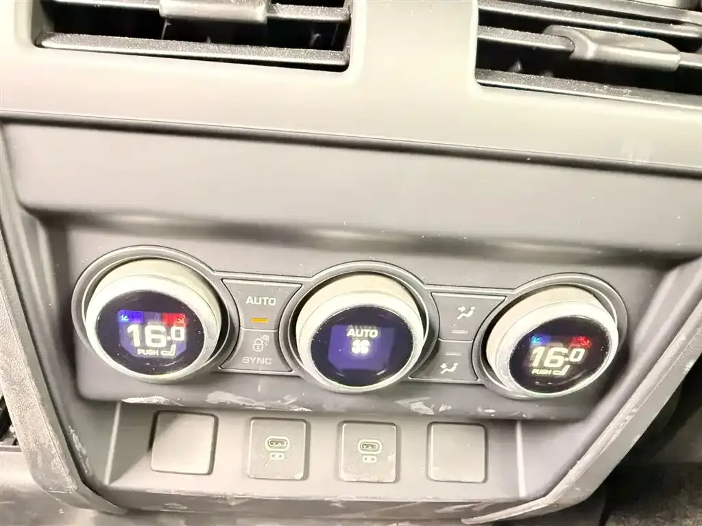 Land Rover Defender 2024 из CN, фото 4