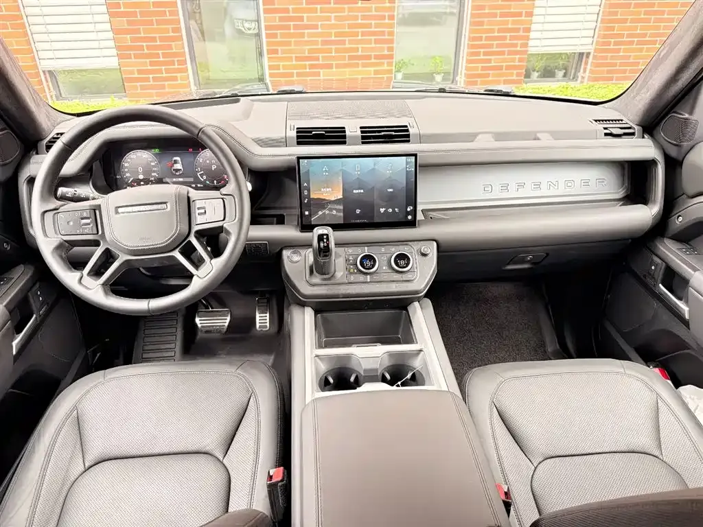 Land Rover Defender 2024 из CN, фото 7