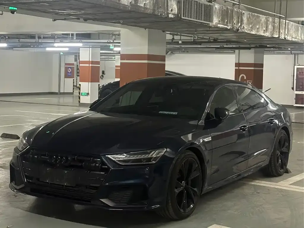 Audi A7L 2022 из CN, фото 1