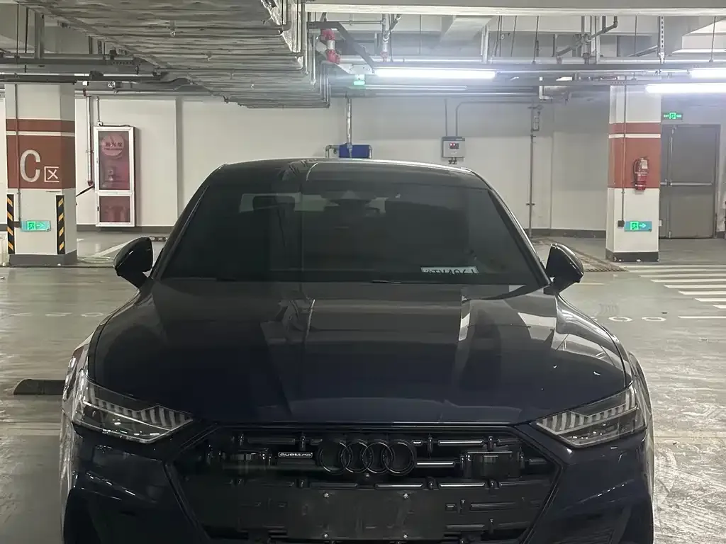 Audi A7L 2022 из CN, фото 6
