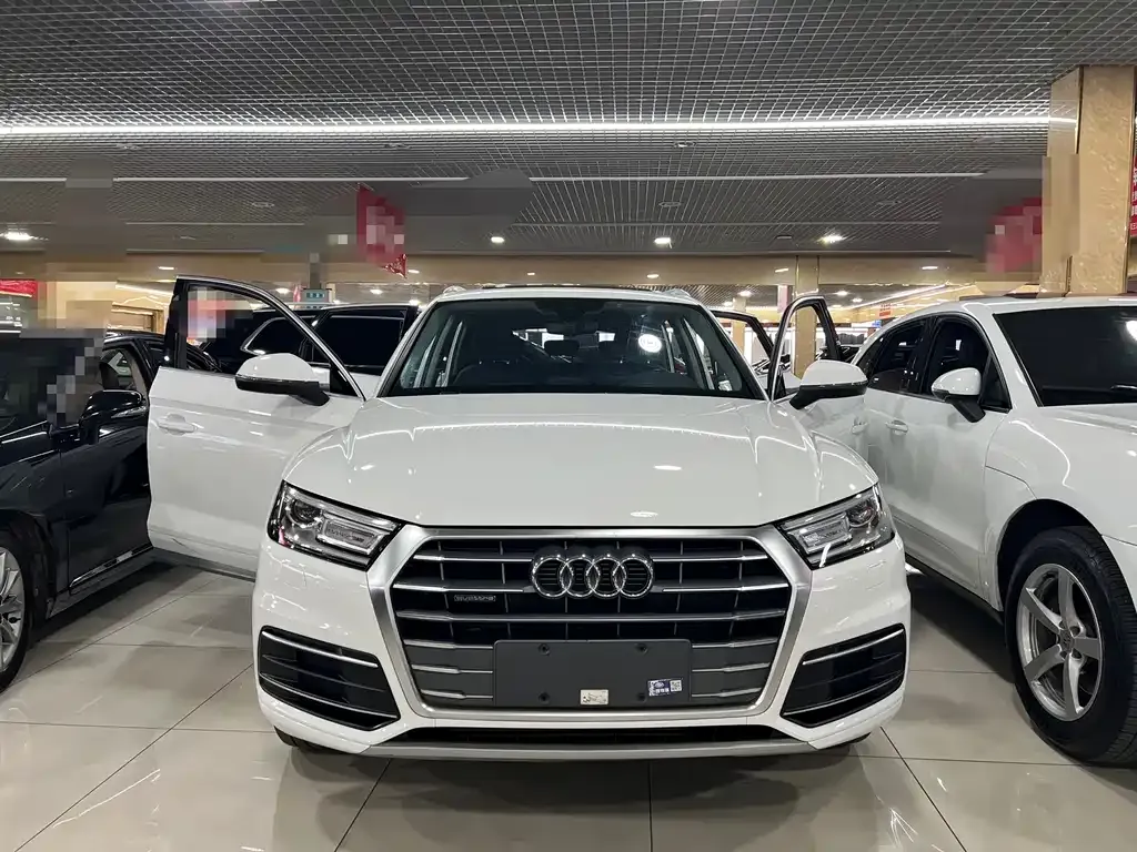Audi Q5L 2021 из CN, фото 7