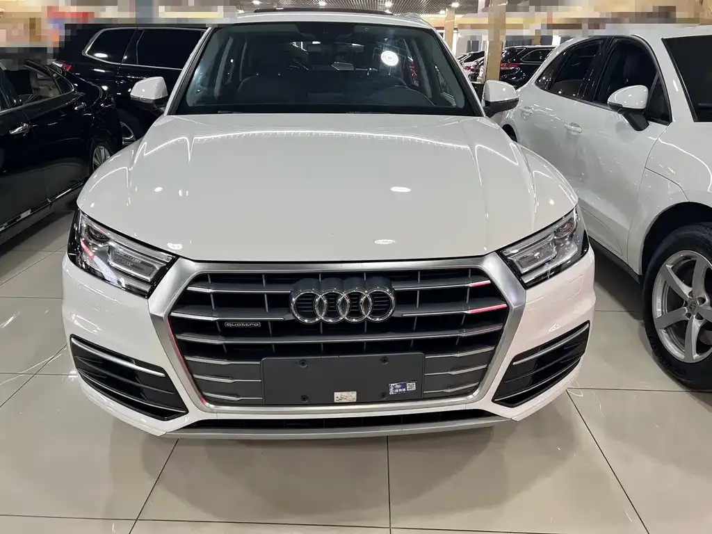 Audi Q5L 2021 из CN, фото 3