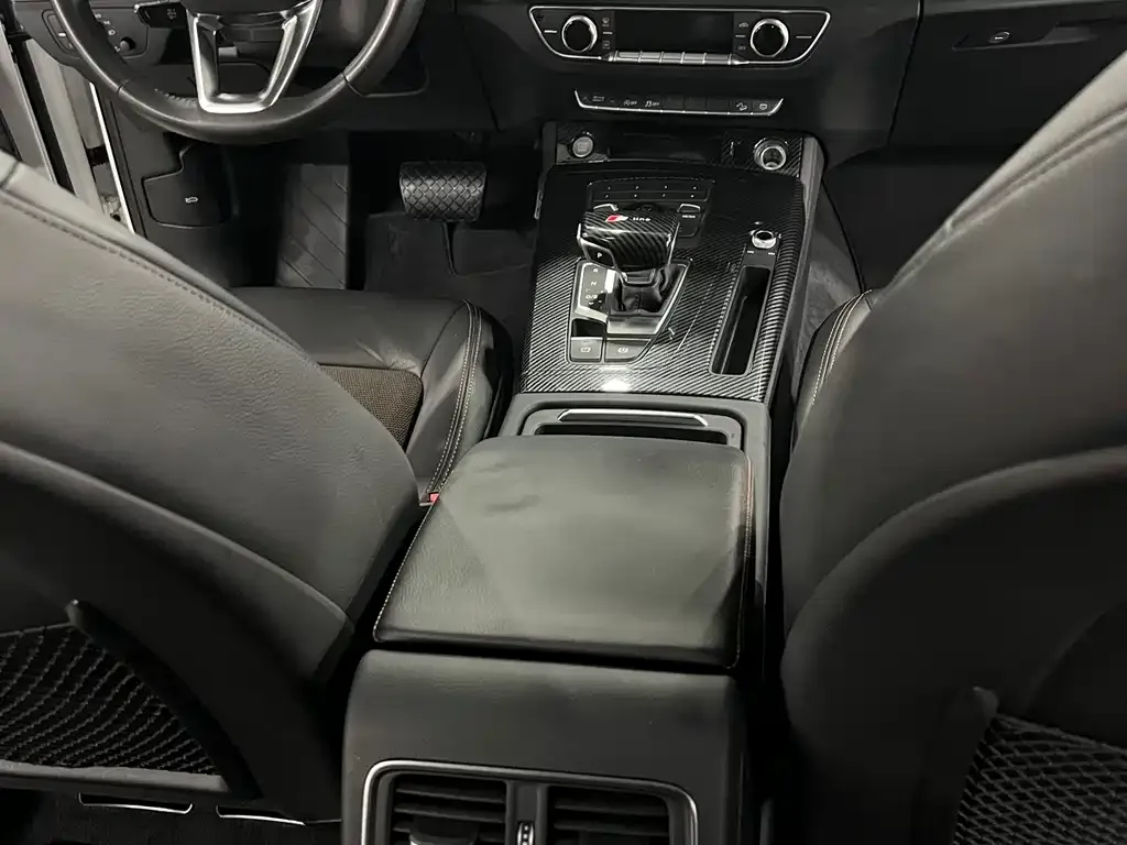 Audi Q5L 2021 из CN, фото 4