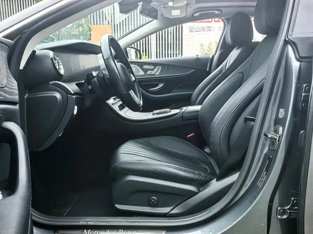 Mercedes-Benz CLS — фото 3