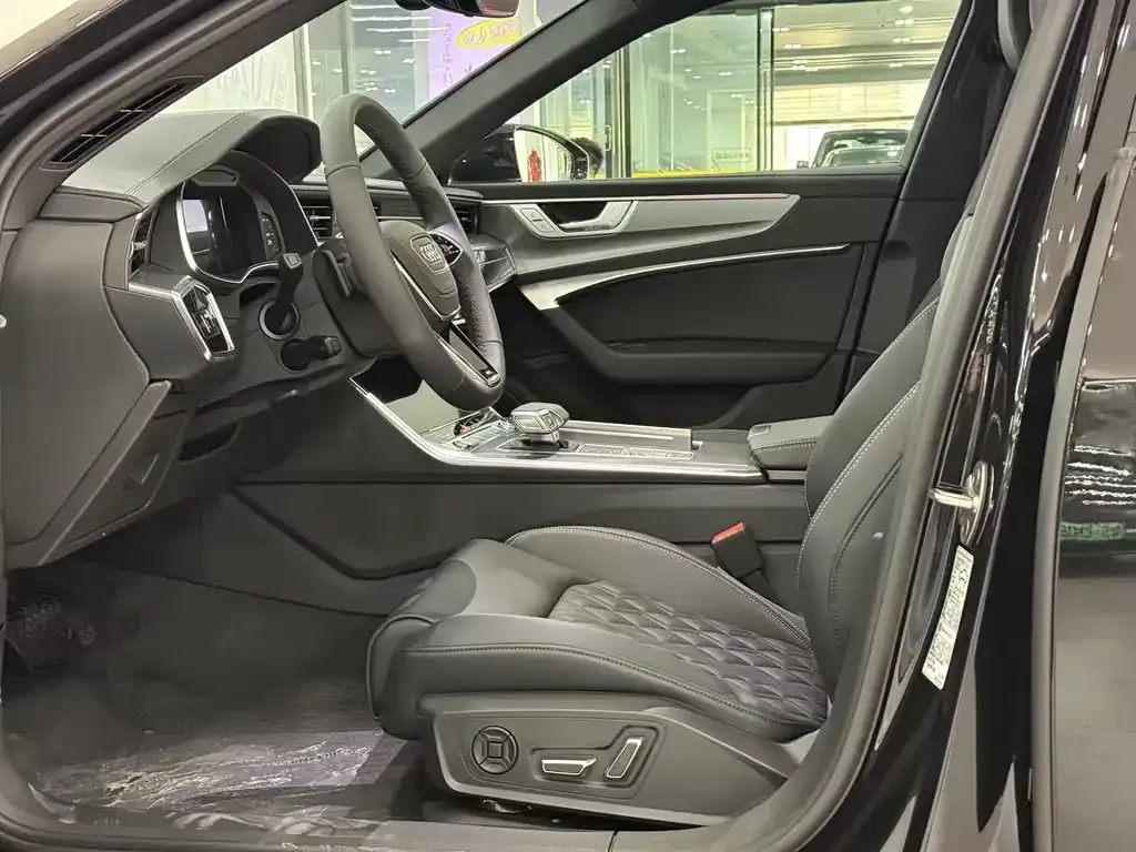Audi A6L 2026 из CN, фото 8