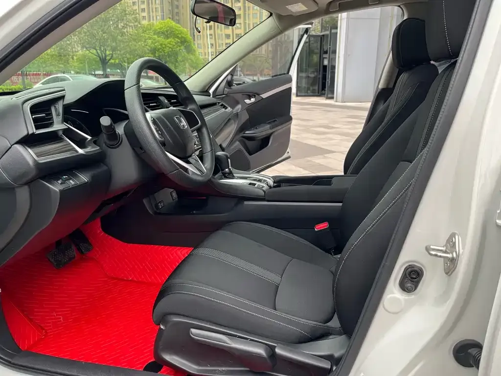 Honda Civic — фото 8