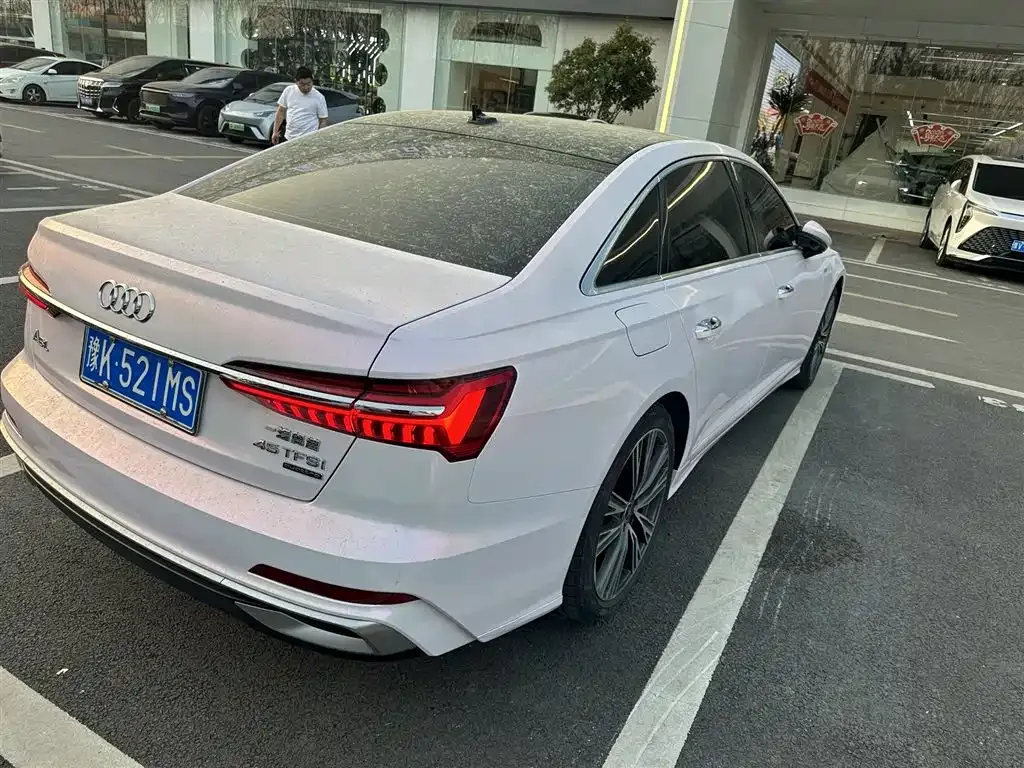 Audi A6L — фото 5